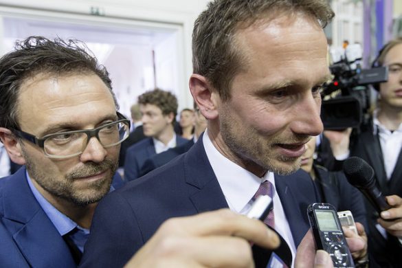 18924927746_ab720c8cab_z