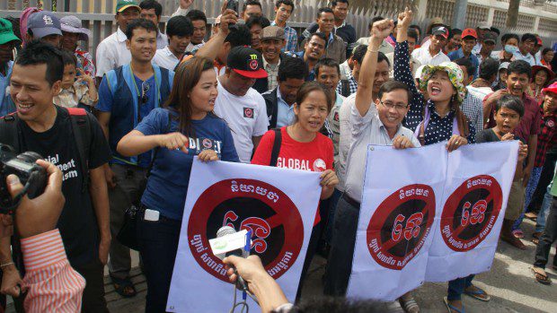 demonstration-cambodja-620x349