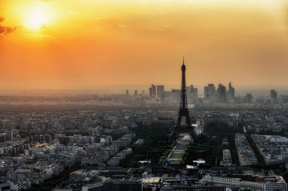 paris_skyline_from_the_observation_deck_of_the_montparnasse_tower_july_2015