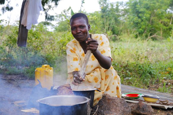kvinde_laver_mad_ved_traditionelt_bal