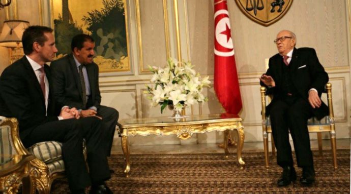 kristian-jensen-besoeger-den-tunesiske-praesident-foto-nidal-abu-arif