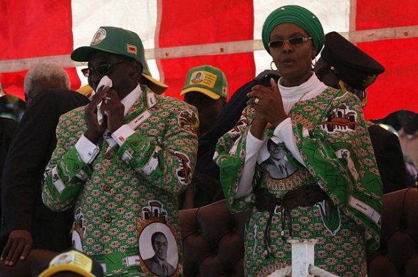 640px-grace_mugabe_with_robert_mugabe_2013-08-04_11-53_dandjkroberts