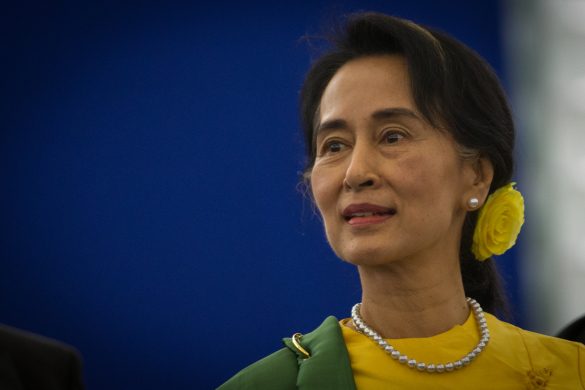 remise_du_prix_sakharov_a_aung_san_suu_kyi_strasbourg_22_octobre_2013-04