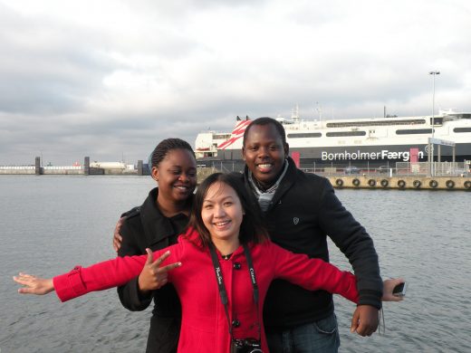 dscn1726_friends_kina_i_midten