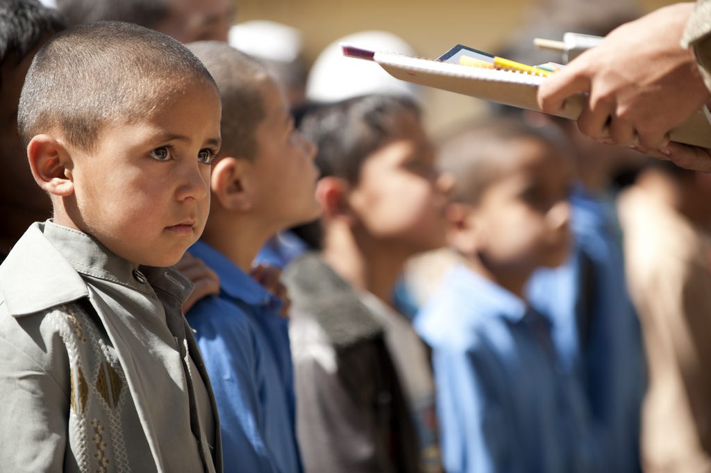 afgh_skole_nato_training_mission