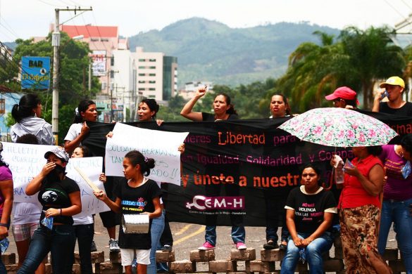 1200px-2009_honduras_political_crisis_4