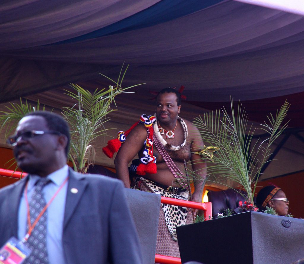 5017023433_4095d16675_b