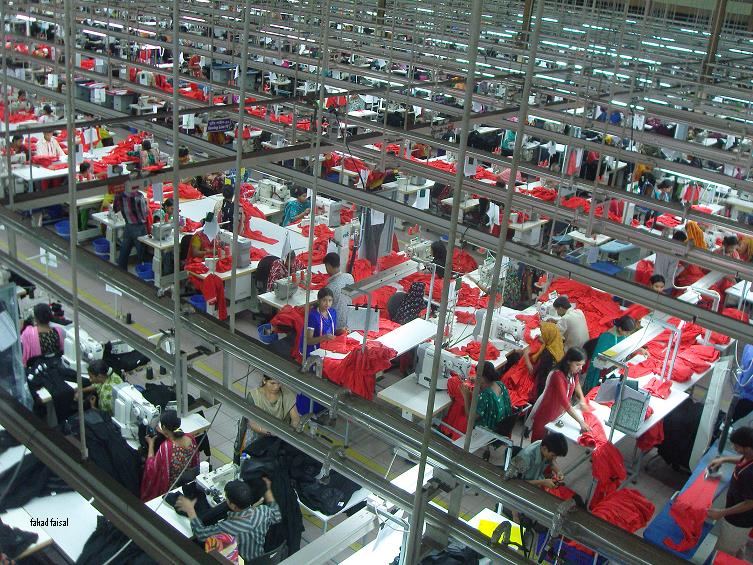 garments_factory_in_bangladesh_fahad_faisal_cc_wiki_arkiv
