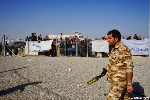 mosul_refugees_voa_01