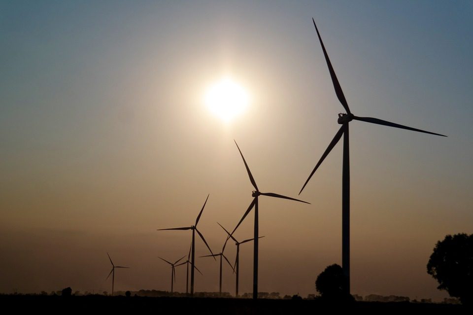 the-windmills-935097_960_720