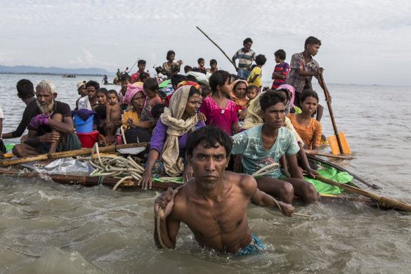 rohingya_rafts_rf2135683