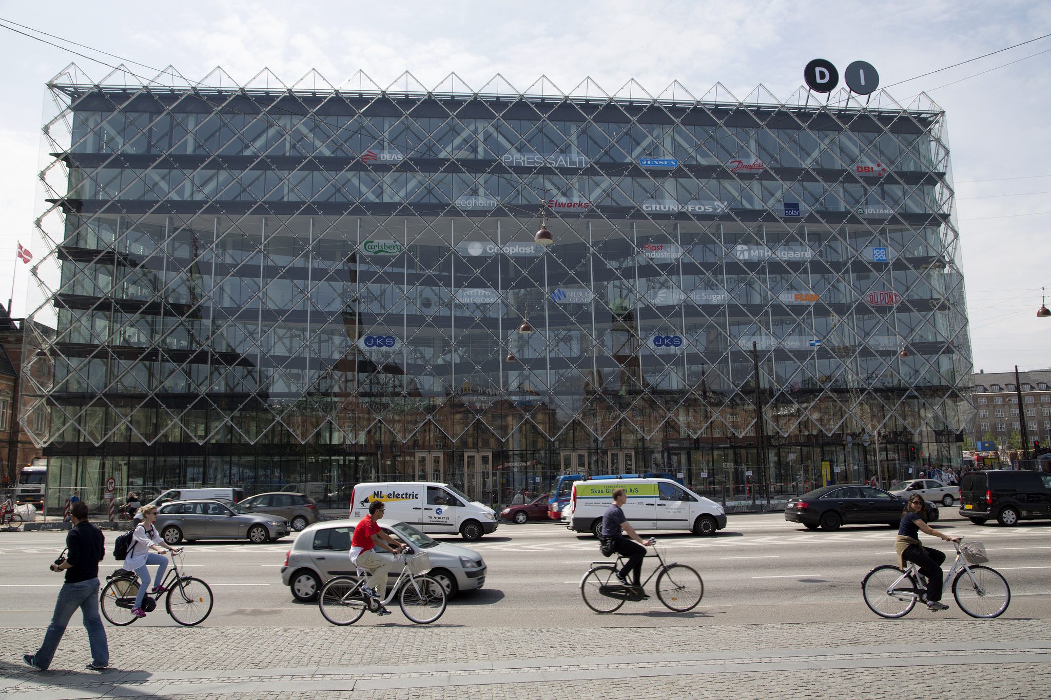 9015841379_2079e76b7b_k