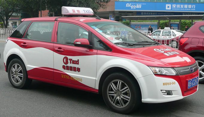 800px-byd_electric_taxi