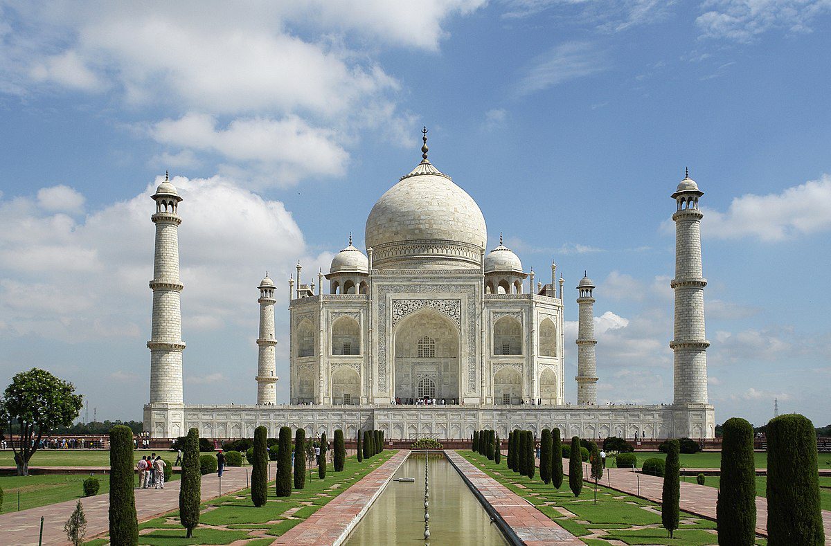1200px-taj_mahal_yann_forget_cc