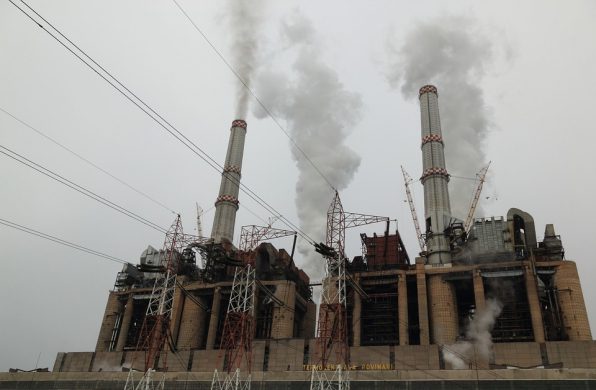 oliekraftvaerk_pixabay