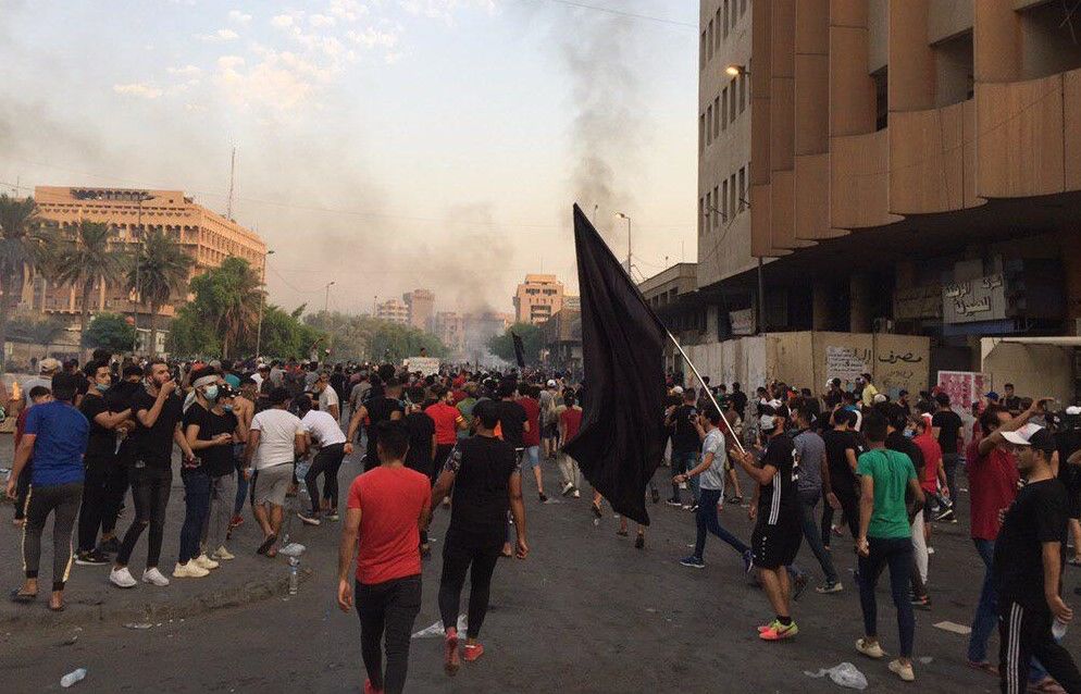 irak_demo_murtadha_jasim_abdulzahra_al-sudani_anadolu_agency_via_getty_images
