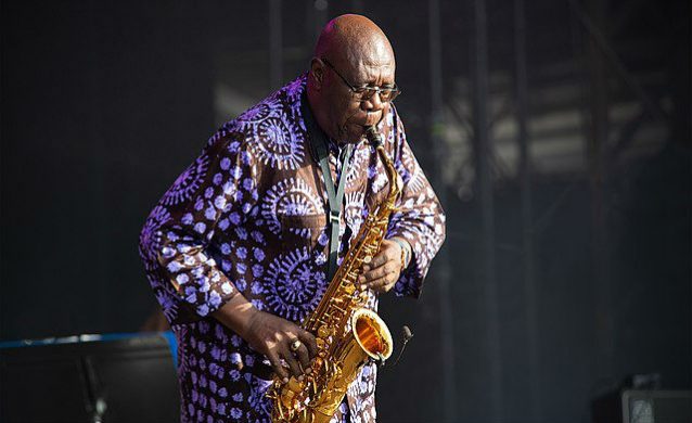640px-lesescales2019manudibango_02crop