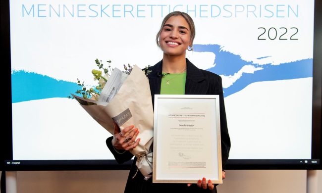 29-årige Manilla Ghafuri er forperson i organisationen Rapolitics og medstifter af foreningen ANaR. I dag bliver hun hædret for sit arbejde med Menneskerettighedsprisen. Foto: Privat